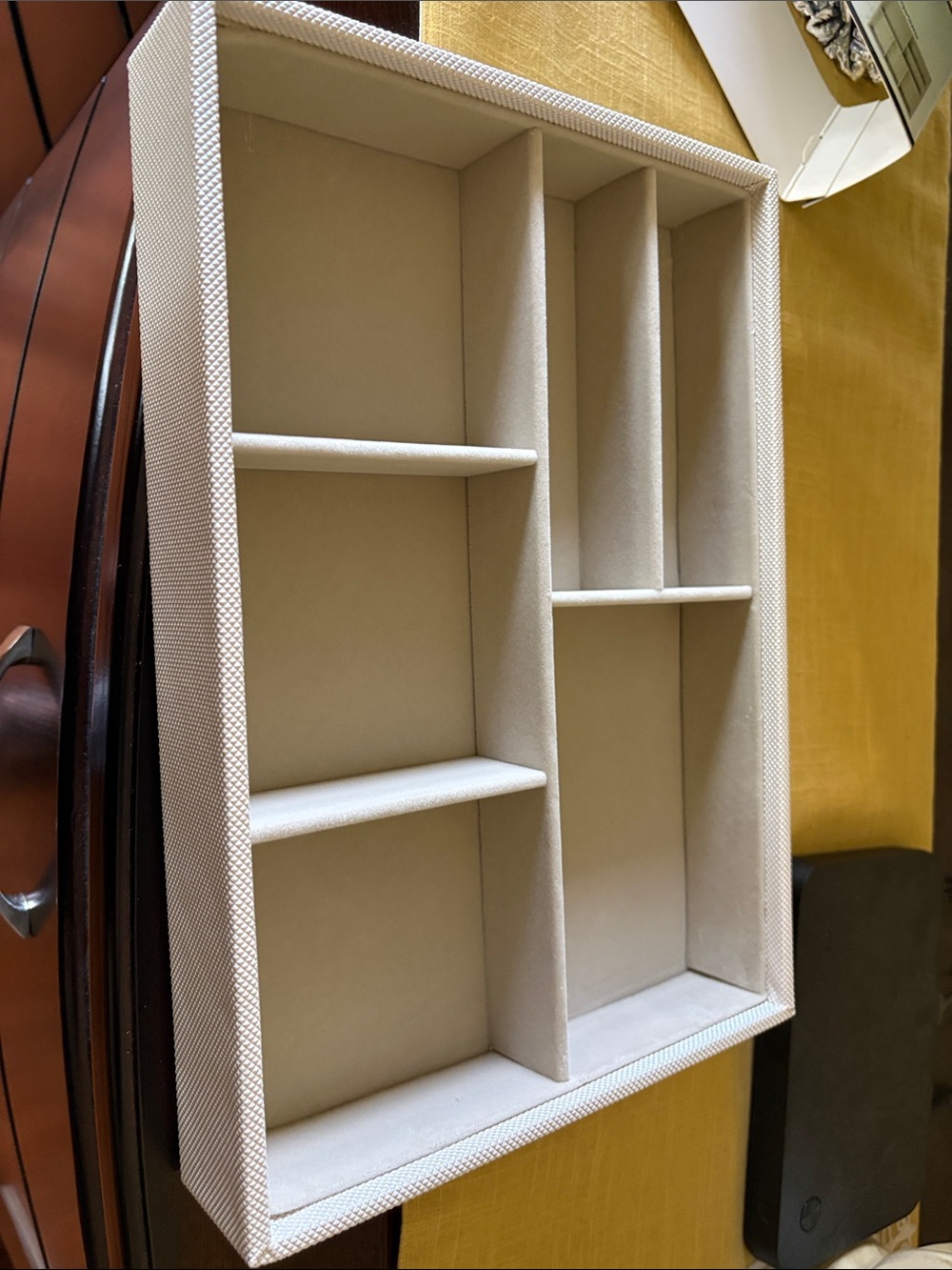 Heritage Bamboo-Lid Jewelry Organizer in Natural Light Wood and Cream - Picture 5 of 6